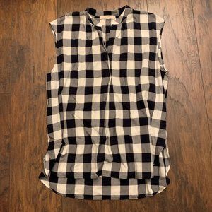 Loft B&W sleeveless Top sz M